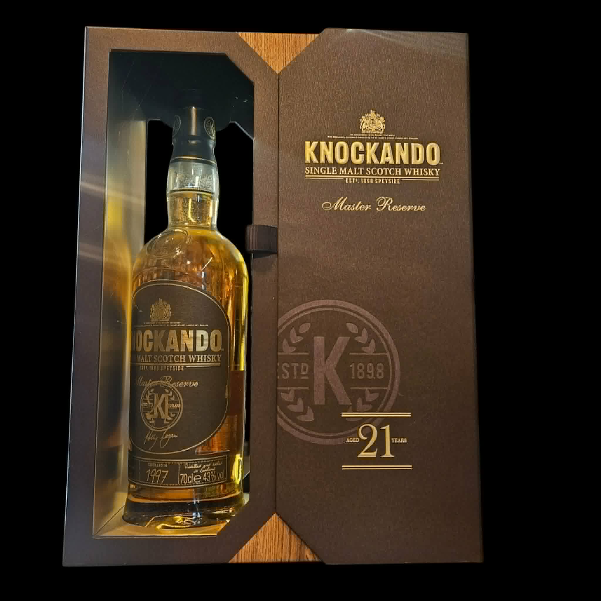 * Knockando 1997 Aged 21 Years Master Reserve + 2 Glasses